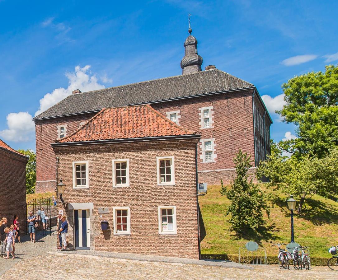 Landgoed Kasteel Limbricht Bed & Breakfast Exterior photo