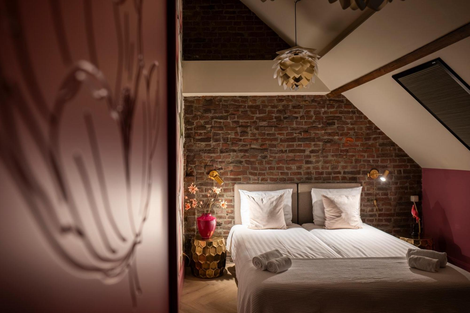 Landgoed Kasteel Limbricht Bed & Breakfast Exterior photo